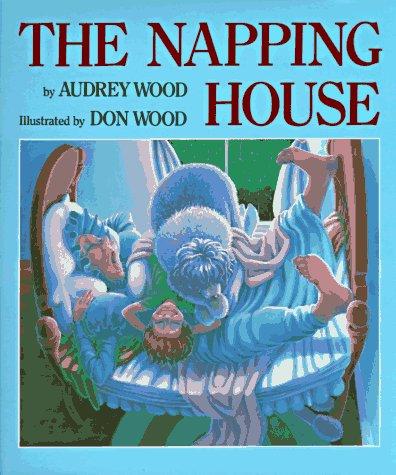 Cover of The Napping House (La Casa Adormecida)